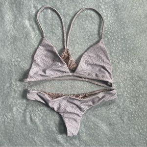 Acacia set shaka top large and hookipa bottoms petite in batik